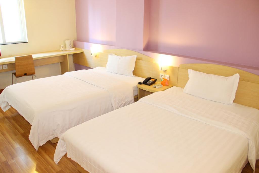 7Days Inn Chongqing Wanzhou District Gaosun Pond Chongbai מראה חיצוני תמונה