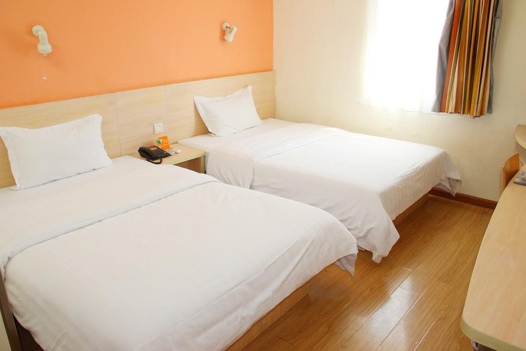 7Days Inn Chongqing Wanzhou District Gaosun Pond Chongbai מראה חיצוני תמונה